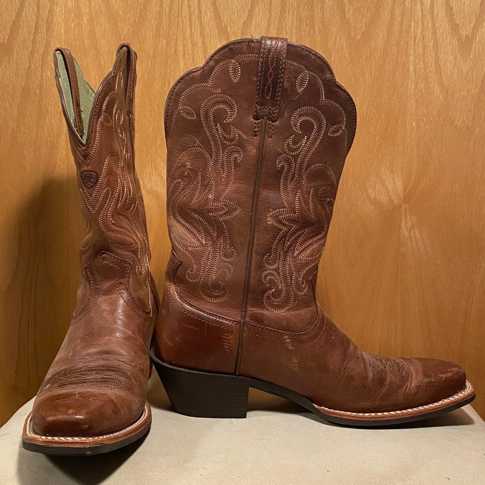 Brand New Ariat Boots